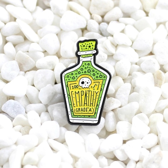Jewelry - 3/$23 Empathy Magic Bottle Punk Style Brooch